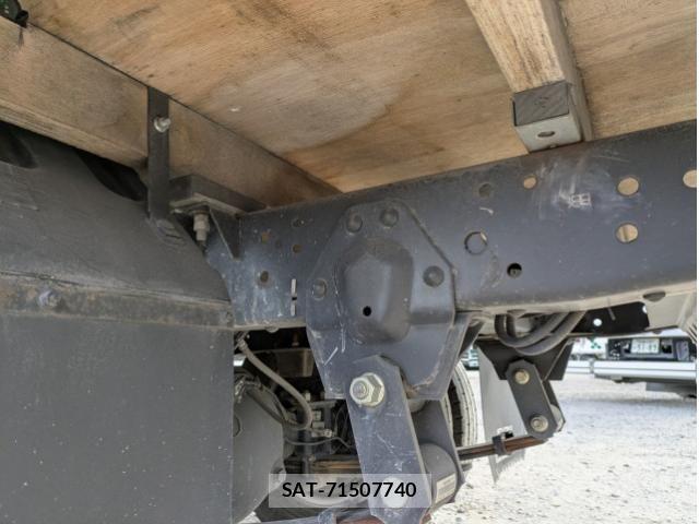 Isuzu ELF TRUCK 2015-08 6276212-16