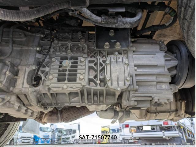 Isuzu ELF TRUCK 2015-08 6276212-18