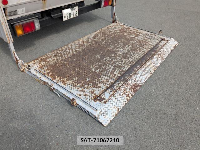 Isuzu ELF TRUCK 2014-02 6271556-19