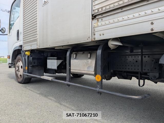 Isuzu ELF TRUCK 2014-02 6271556-21
