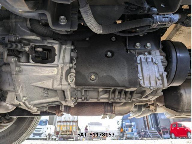 Isuzu ELF TRUCK 2020-02 6271567-20