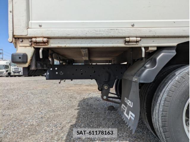 Isuzu ELF TRUCK 2020-02 6271567-21