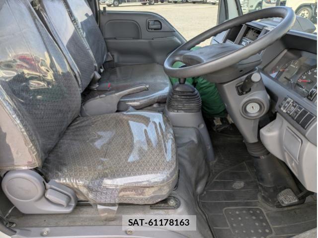 Isuzu ELF TRUCK 2020-02 6271567-24