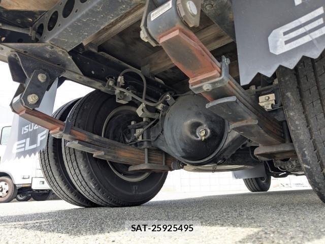 Isuzu ELF TRUCK 2018-10 6271565-17