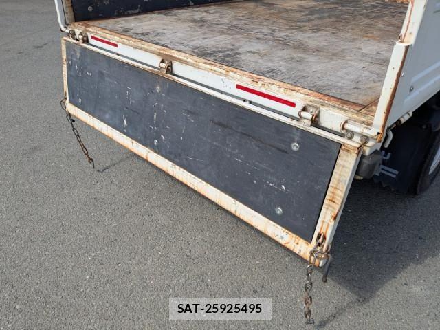 Isuzu ELF TRUCK 2018-10 6271565-8