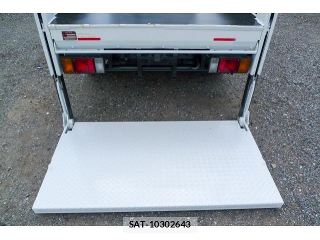 Isuzu ELF TRUCK 2020-06 6271558-8