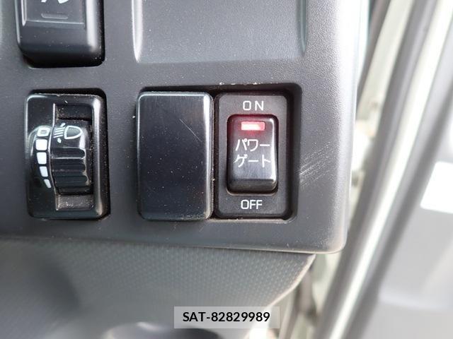 Isuzu ELF TRUCK 2017-12 6303888-16