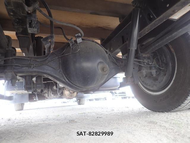 Isuzu ELF TRUCK 2017-12 6303888-5