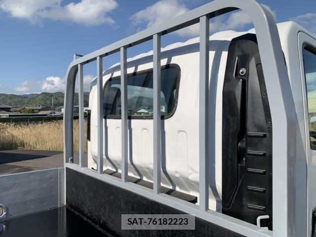 Isuzu ELF TRUCK 2013-11 6303921-9