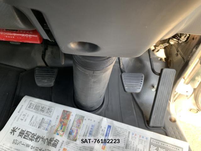 Isuzu ELF TRUCK 2013-11 6303921-21