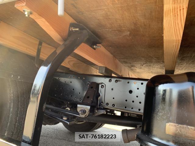 Isuzu ELF TRUCK 2013-11 6303921-28