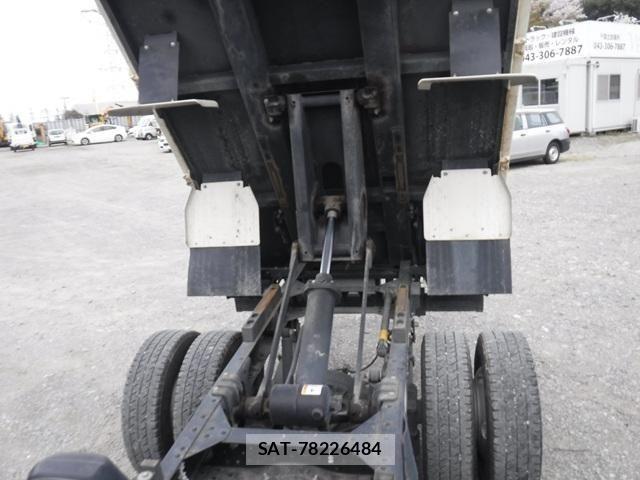 Isuzu ELF TRUCK 2017-10 6303907-10