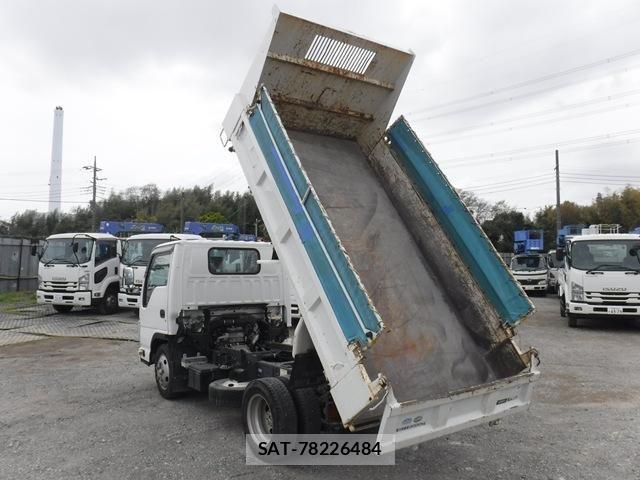 Isuzu ELF TRUCK 2017-10 6303907-14
