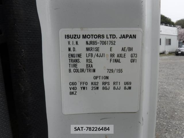 Isuzu ELF TRUCK 2017-10 6303907-27