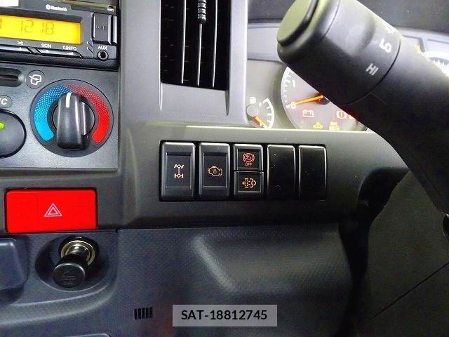 Isuzu ELF TRUCK 2025-03 6303879-11