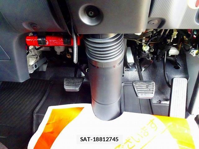 Isuzu ELF TRUCK 2025-03 6303879-14