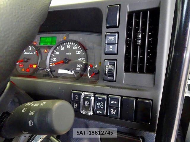 Isuzu ELF TRUCK 2025-03 6303879-15