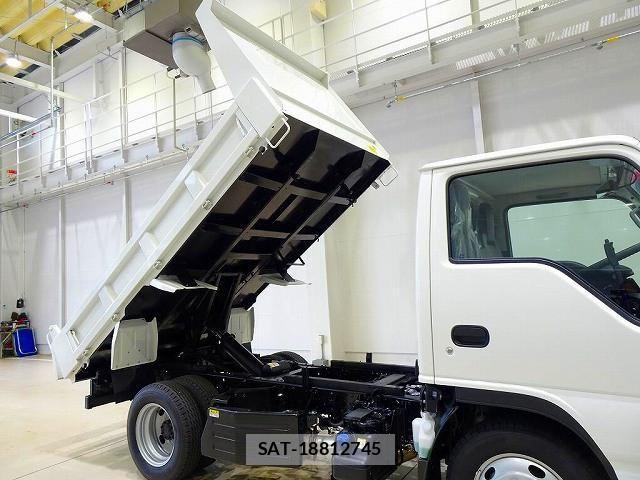 Isuzu ELF TRUCK 2025-03 6303879-26