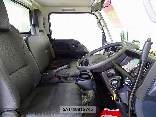Isuzu ELF TRUCK 2025-03 6303879-5