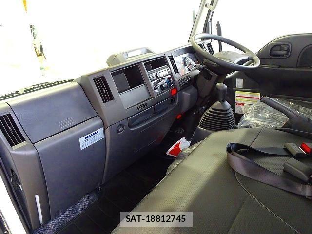 Isuzu ELF TRUCK 2025-03 6303879-6