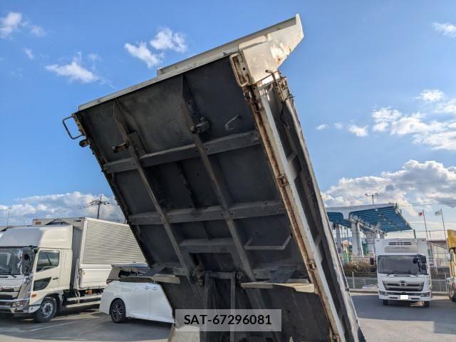 Isuzu ELF TRUCK 2015-12 6497254-16