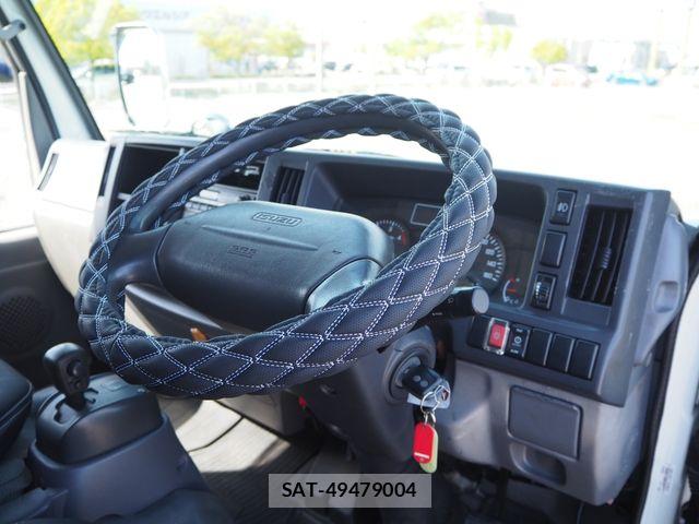 Isuzu ELF TRUCK 2012-09 6497262-1