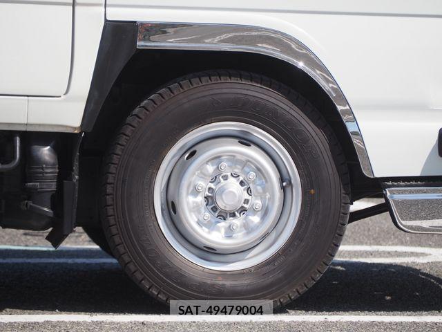 Isuzu ELF TRUCK 2012-09 6497262-8