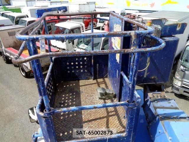 Isuzu ELF TRUCK 2008-03 6497282-10