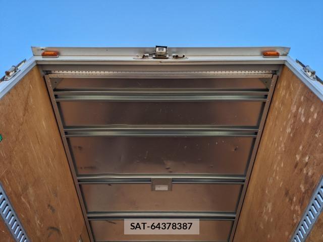 Isuzu ELF TRUCK 2018-02 6497216-9