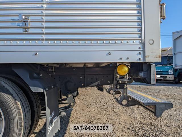 Isuzu ELF TRUCK 2018-02 6497216-19