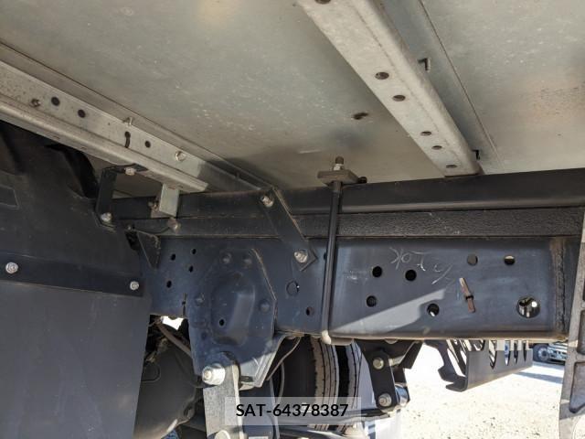 Isuzu ELF TRUCK 2018-02 6497216-20