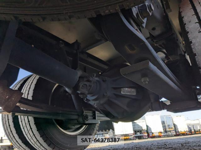 Isuzu ELF TRUCK 2018-02 6497216-21