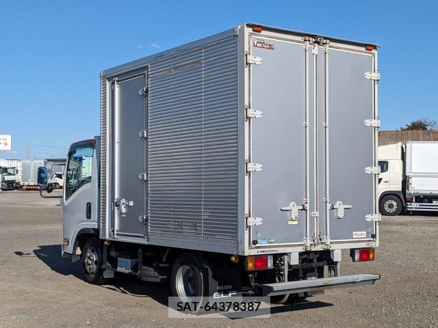 Isuzu ELF TRUCK 2018-02 6497216-2
