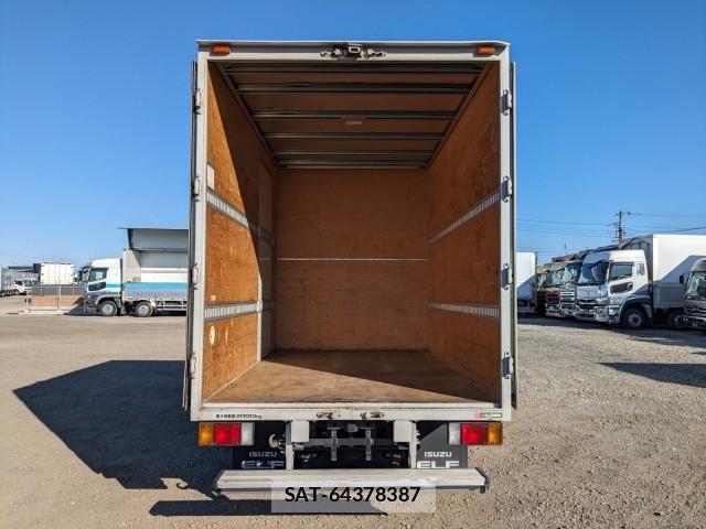 Isuzu ELF TRUCK 2018-02 6497216-7