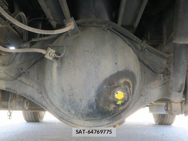 Isuzu ELF TRUCK 2017-03 6497209-13