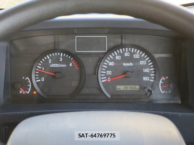 Isuzu ELF TRUCK 2017-03 6497209-18