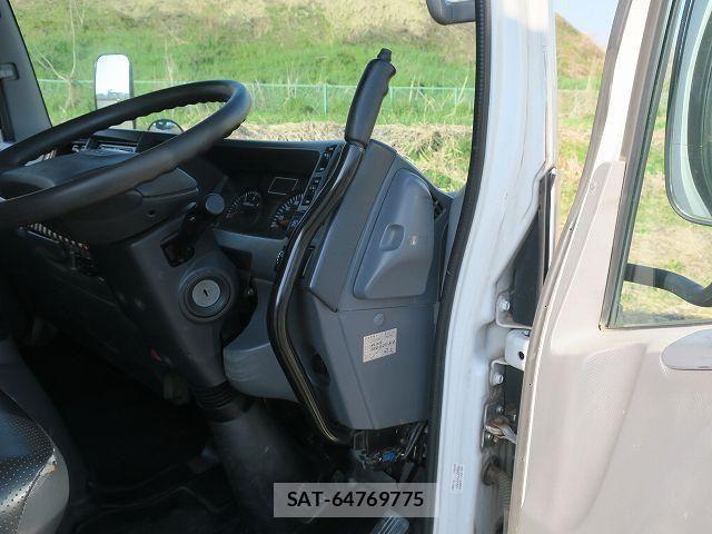 Isuzu ELF TRUCK 2017-03 6497209-19