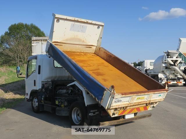 Isuzu ELF TRUCK 2017-03 6497209-3