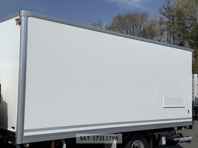 Isuzu ELF TRUCK 2020-02 6526040-9