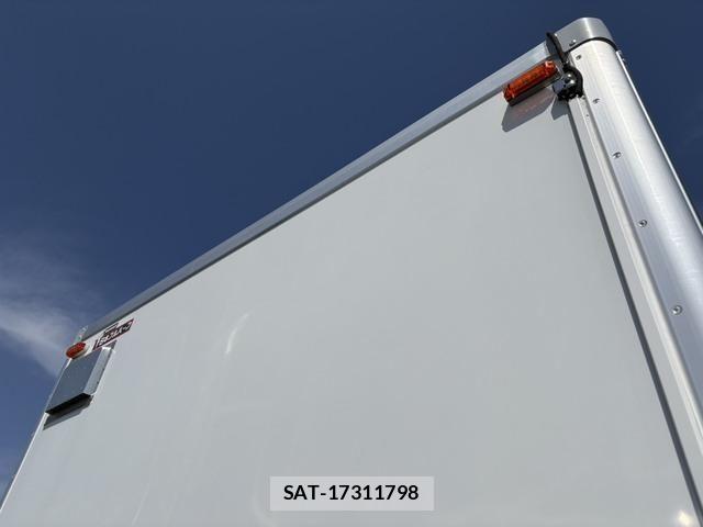 Isuzu ELF TRUCK 2020-02 6526040-10