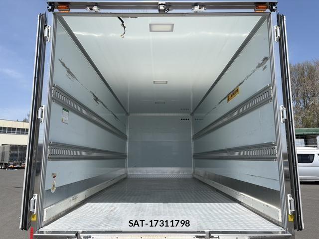 Isuzu ELF TRUCK 2020-02 6526040-18