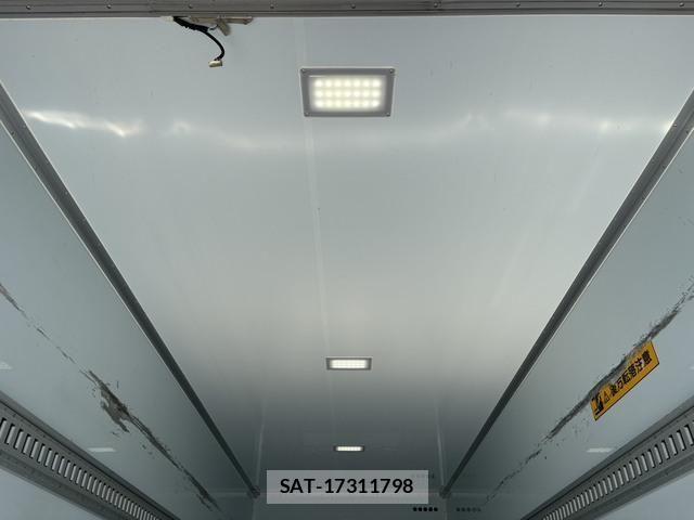 Isuzu ELF TRUCK 2020-02 6526040-20
