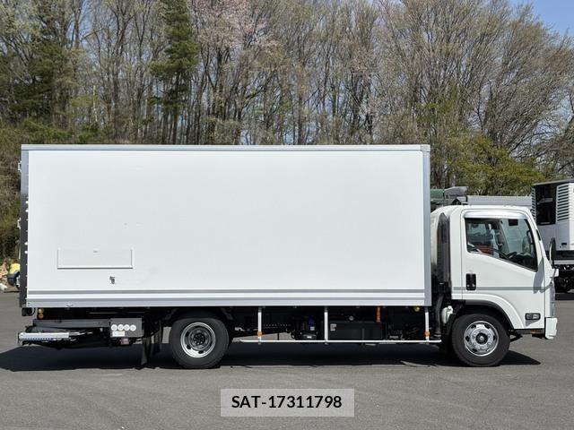 Isuzu ELF TRUCK 2020-02 6526040-4