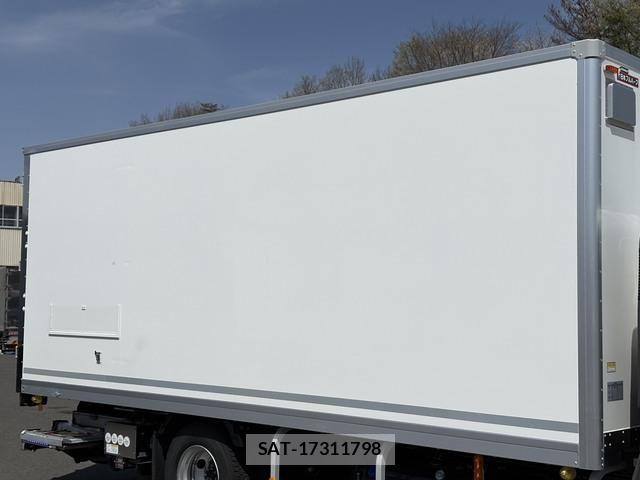 Isuzu ELF TRUCK 2020-02 6526040-8