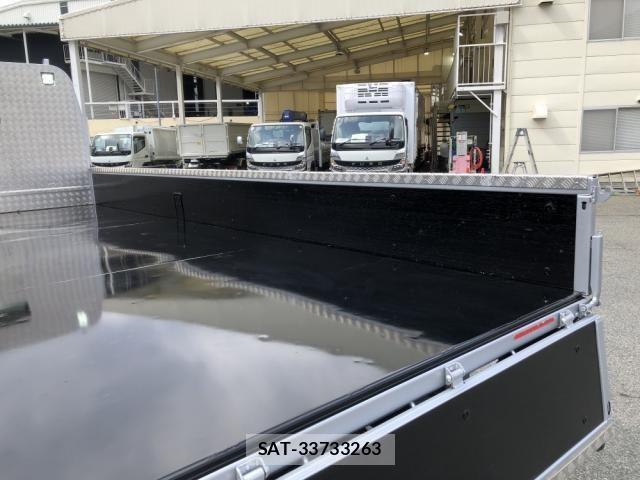 Isuzu ELF TRUCK 2023-10 6526021-14
