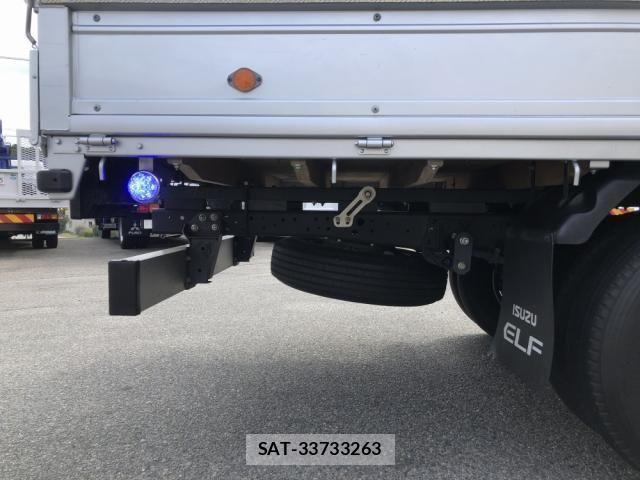Isuzu ELF TRUCK 2023-10 6526021-25