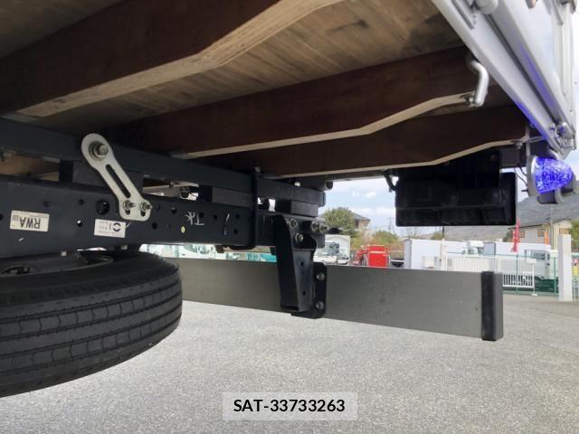 Isuzu ELF TRUCK 2023-10 6526021-29