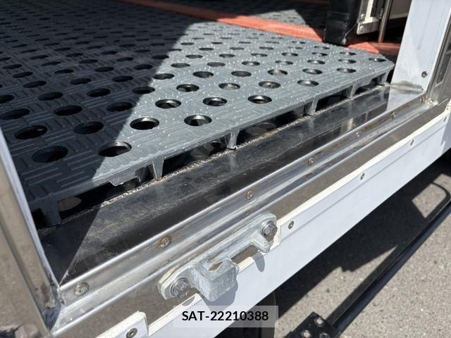 Isuzu ELF TRUCK 2018-02 6526039-13