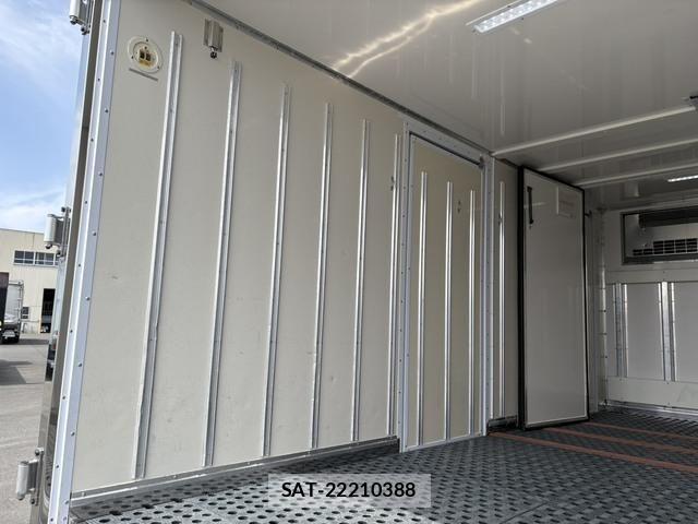Isuzu ELF TRUCK 2018-02 6526039-23