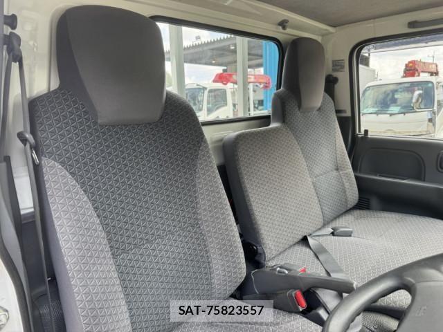 Isuzu ELF TRUCK 2019-05 6526038-23